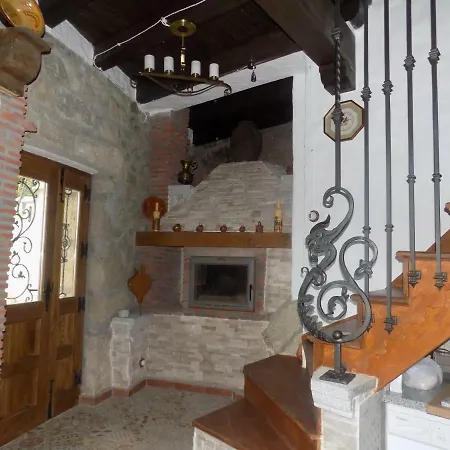 Kır Evi Generoso Madronal